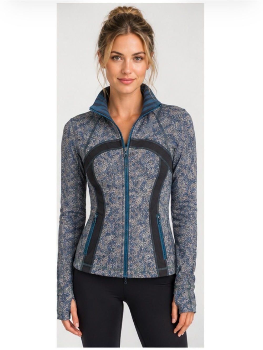 Lululemon Define Jacket in Alberta Lake Beautiful Grey & Teal Color. Size 6. EUC